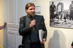 Eröffnung Fotogalerie im Grazer Rathaus Spielfeld. Mensch