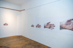 Ausstellungseröffnung Galaxienumarmung im Zentrum von Mirko Maric