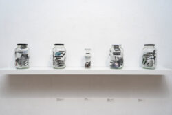 Ausstellung Galerie Centrum Wir zerschneiden die Geschichte Collagen von Julia Cimafiejeva | Klaus-Dieter Hartl | Nicole Wogg
